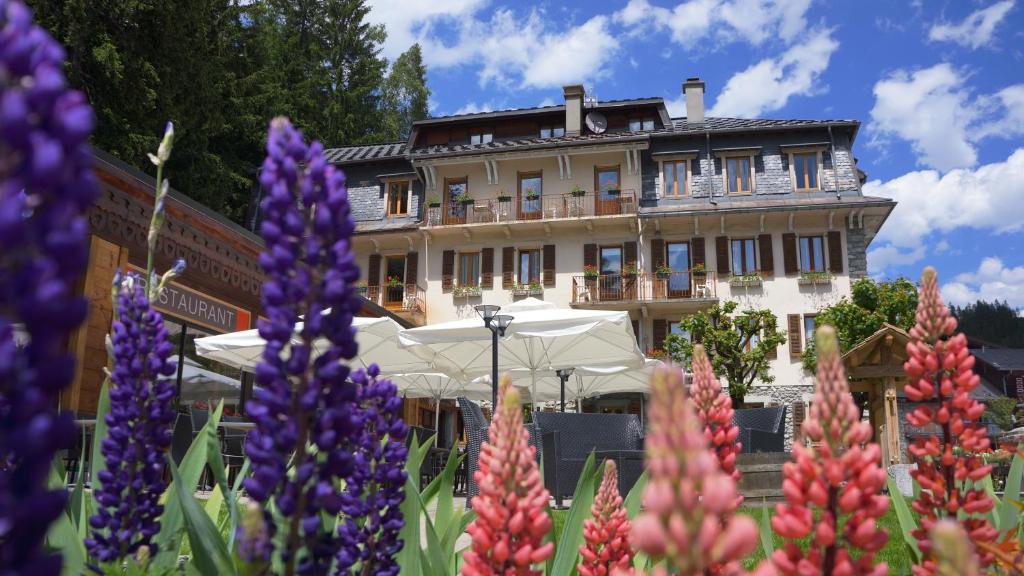 Hotel Restaurant La Couronne Chamonix Esterno foto