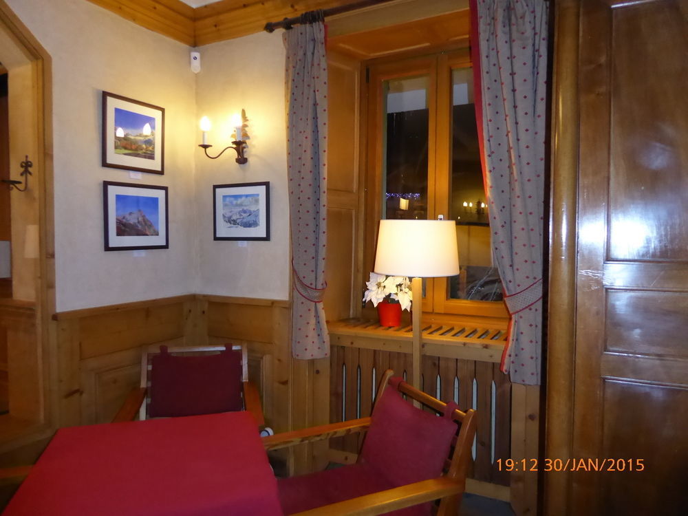 Hotel Restaurant La Couronne Chamonix Esterno foto