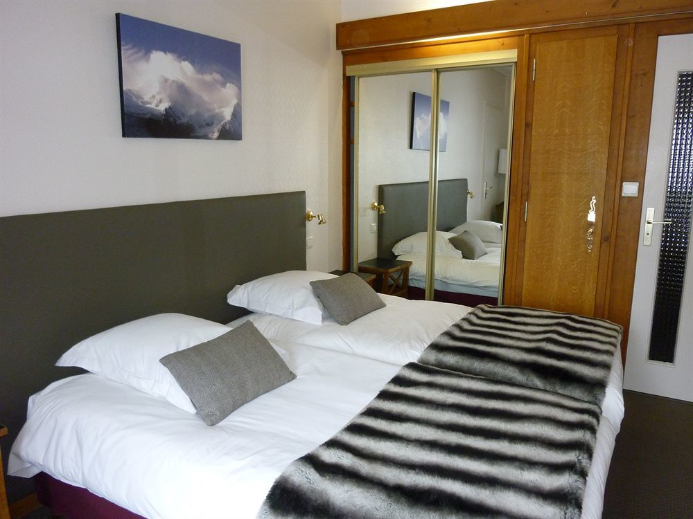 Hotel Restaurant La Couronne Chamonix Esterno foto